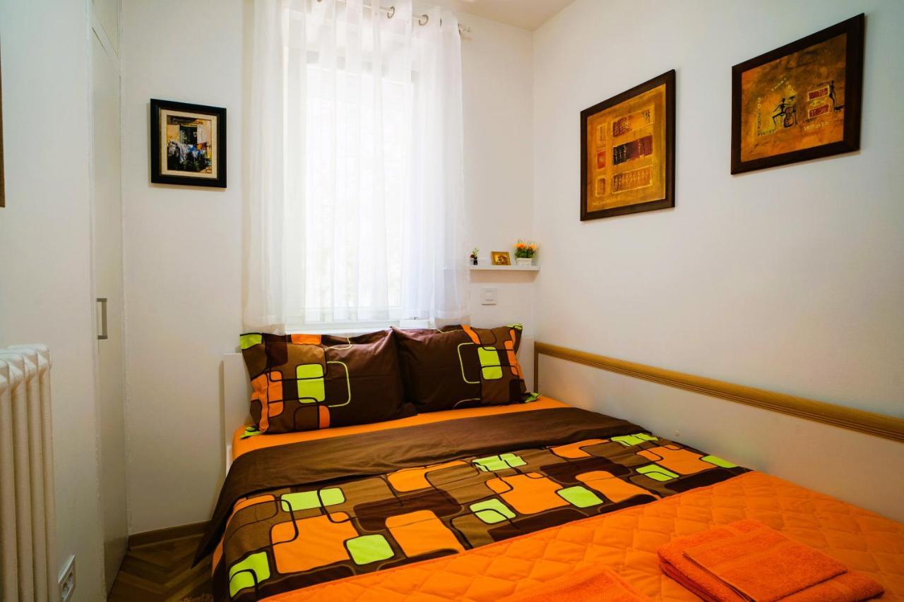 Golden Place Belgrade Extérieur photo