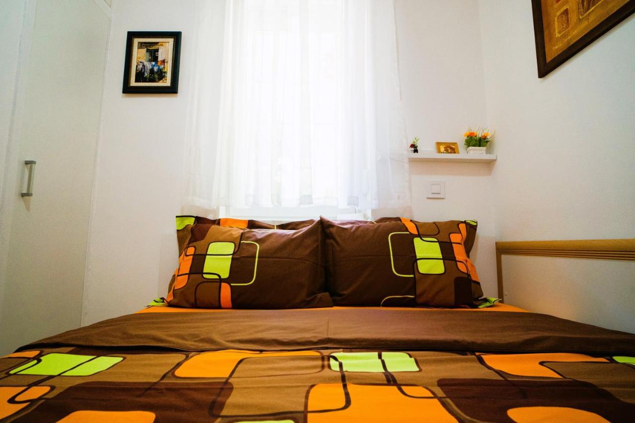 Golden Place Belgrade Extérieur photo